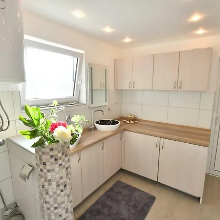 Domacinstvo Jovic Apartment Kladovo